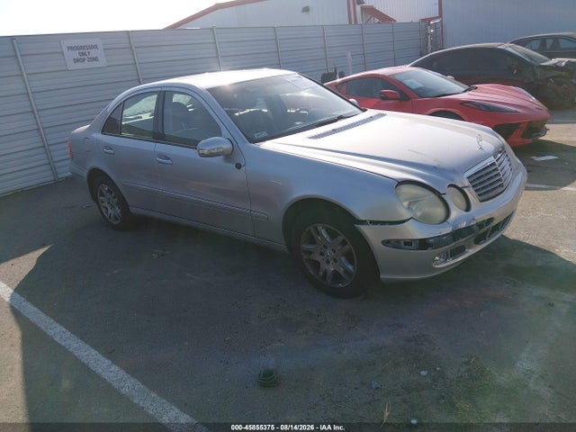 Продаж на аукціоні авто 2005 Mercedes-benz E 320, vin: WDBUF65J15A645647, номер лоту: 45855375