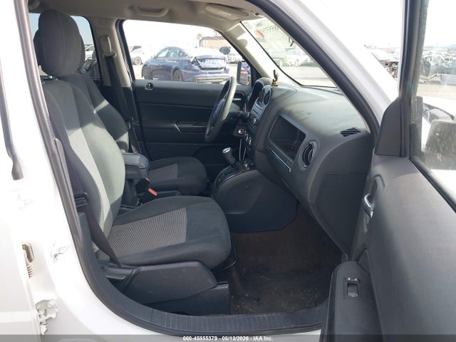 1C4NJPBA1FD334055 Jeep Patriot Sport