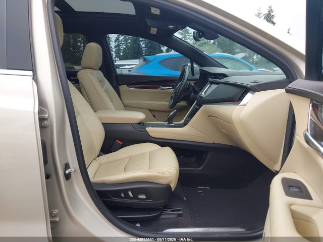 Продаж на аукціоні авто 2017 Cadillac Xt5 Premium Luxury, vin: 1GYKNERSXHZ151814, номер лоту: 45855481