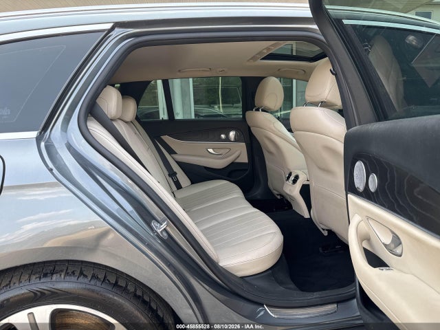 45855528 :رقم المزاد ، WDDZH6GB9HA239374 vin ، 2017 Mercedes-benz E 400 4matic مزاد بيع