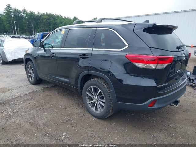 Toyota Highlander Xle 2017 5TDJZRFH5HS405856 Image 3