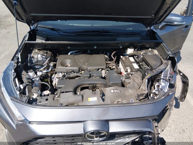 2T3G1RFV6RC473334 Toyota RAV4 LE