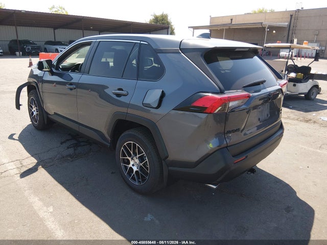 2T3G1RFV6RC473334 Toyota RAV4 LE