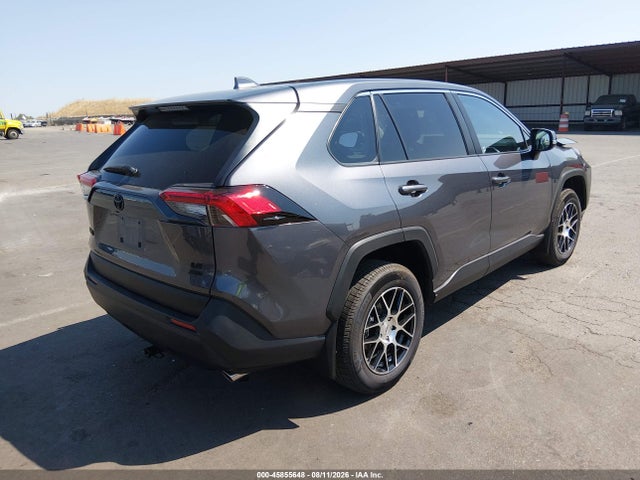 2T3G1RFV6RC473334 Toyota RAV4 LE