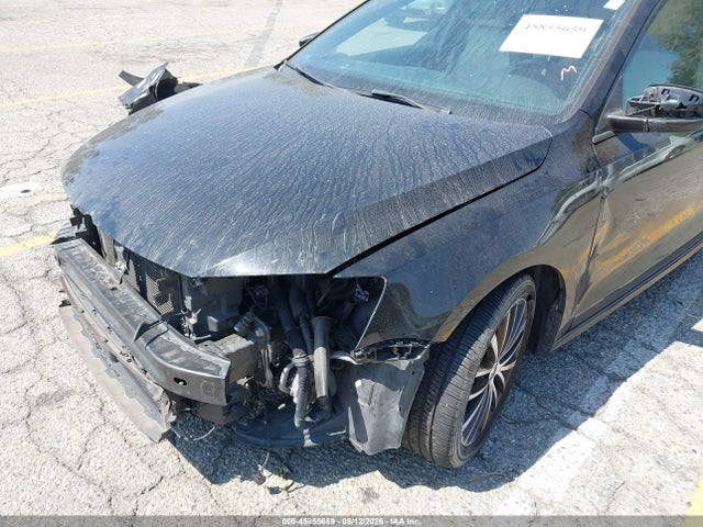 3VWD17AJ7FM405662 Volkswagen Jetta 1.8t Sport
