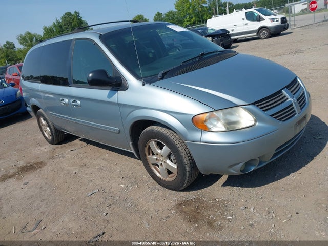 2005 Dodge Grand Caravan Sxt მანქანა იყიდება აუქციონზე, vin: 2D4GP44L15R135316, აუქციონის ნომერი: 45855748