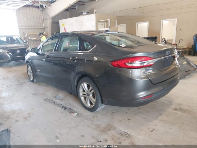 45855834 :رقم المزاد ، 3FA6P0UU4JR122449 vin ، 2018 Ford Fusion Hybrid S مزاد بيع
