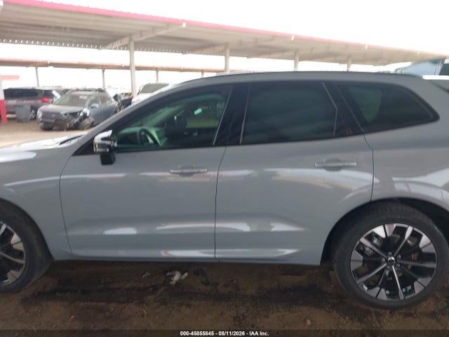 Volvo Xc60 B5 Plus 2026 YV4M12RC5T1300149 Image 14