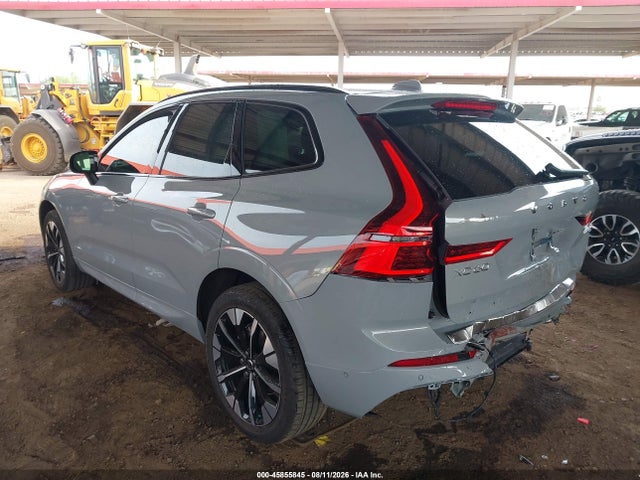 Volvo Xc60 B5 Plus 2026 YV4M12RC5T1300149 Image 3