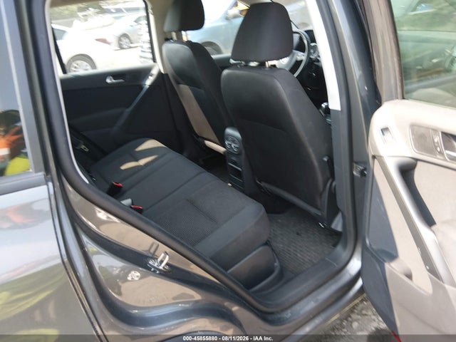 2015 Volkswagen Tiguan S მანქანა იყიდება აუქციონზე, vin: WVGBV7AX9FW615419, აუქციონის ნომერი: 45855880