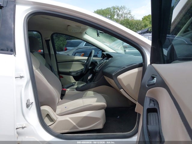 45855939 :رقم المزاد ، 1FADP3F25EL109640 vin ، 2014 Ford Focus Se مزاد بيع