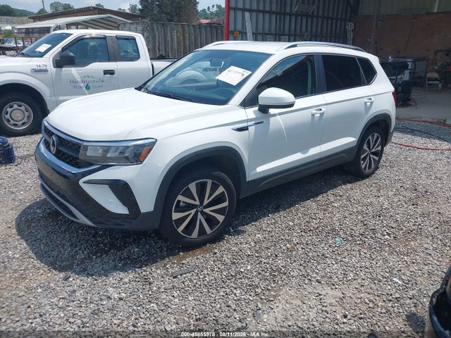 3VVWX7B29NM040208 Volkswagen Taos 1.5t Se