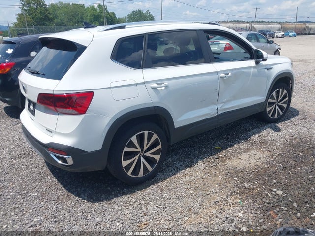 3VVWX7B29NM040208 Volkswagen Taos 1.5t Se