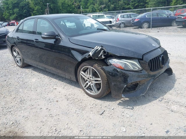 45856009 :رقم المزاد ، WDDZF4KB6HA086034 vin ، 2017 Mercedes-benz E 300 4matic مزاد بيع