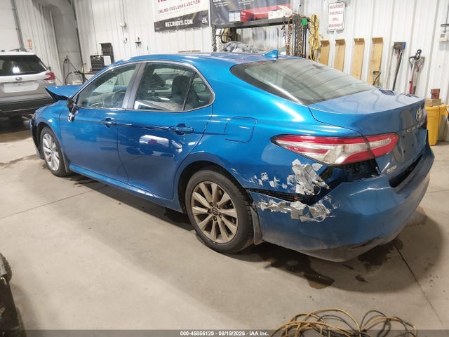 45856129 :رقم المزاد ، 4T1B11HK0KU260973 vin ، 2019 Toyota Camry Le مزاد بيع