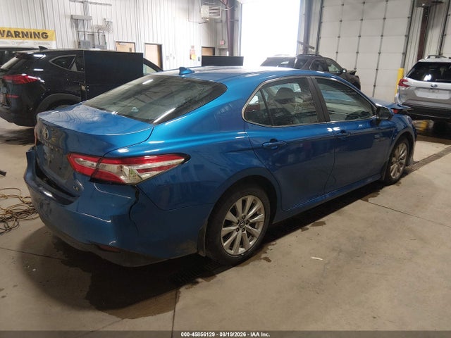 45856129 :رقم المزاد ، 4T1B11HK0KU260973 vin ، 2019 Toyota Camry Le مزاد بيع