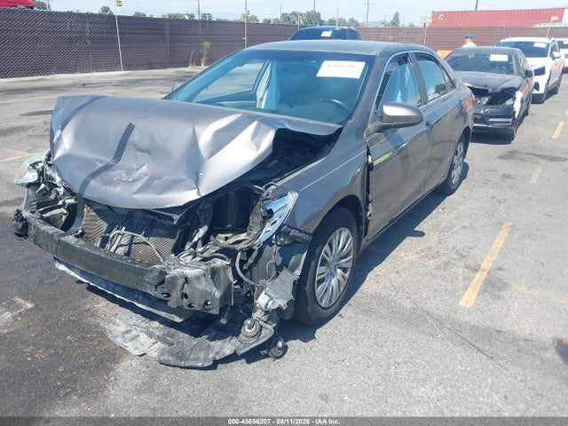 Toyota CAMRY LE 2015 4T1BF1FK1FU040381 Image 2