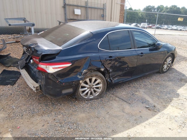 45856240 :رقم المزاد ، 4T1B11HK1JU604955 vin ، 2018 Toyota Camry L/le/xle/se/xse مزاد بيع