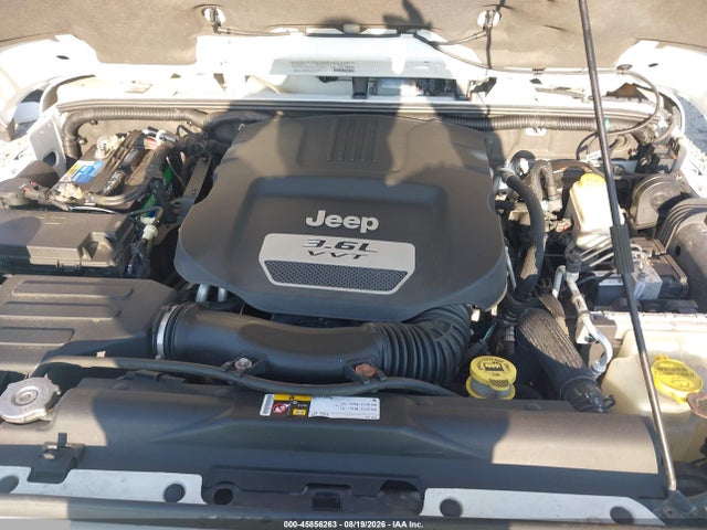 2013 Jeep Wrangler Unlimited Sahara მანქანა იყიდება აუქციონზე, vin: 1C4BJWEG1DL530612, აუქციონის ნომერი: 45856263