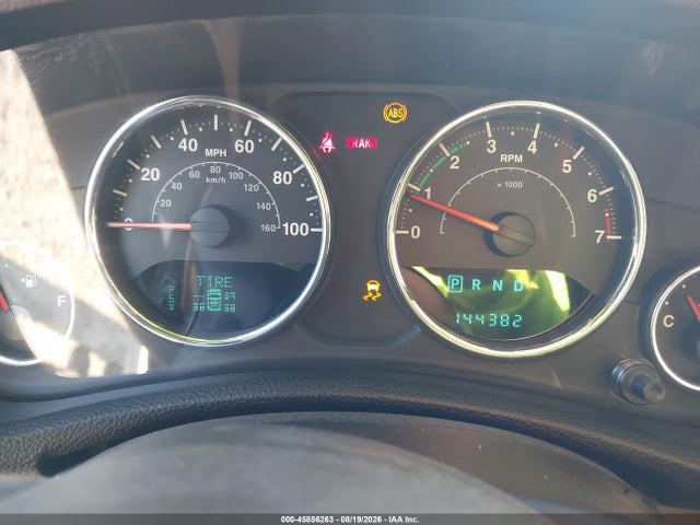2013 Jeep Wrangler Unlimited Sahara მანქანა იყიდება აუქციონზე, vin: 1C4BJWEG1DL530612, აუქციონის ნომერი: 45856263