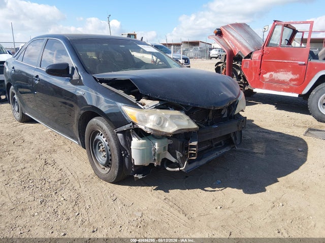 2014 Toyota Camry Hybrid Le მანქანა იყიდება აუქციონზე, vin: 4T1BD1FK9EU110214, აუქციონის ნომერი: 45856295