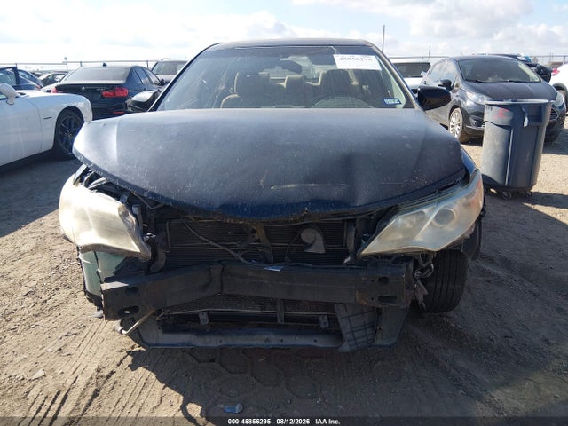 2014 Toyota Camry Hybrid Le მანქანა იყიდება აუქციონზე, vin: 4T1BD1FK9EU110214, აუქციონის ნომერი: 45856295