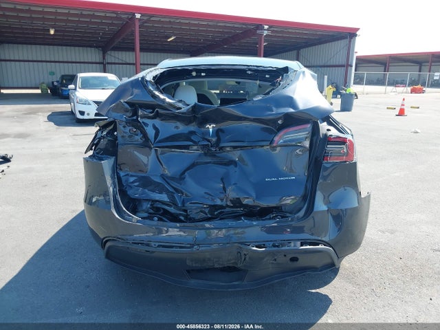 2024 Tesla Model Y Long Range Dual Motor All-wheel Drive მანქანა იყიდება აუქციონზე, vin: 7SAYGDEE3RF199816, აუქციონის ნომერი: 45856323