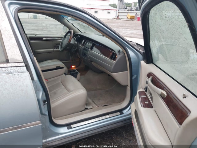 Aukcja sprzedaży 2009 Lincoln Town Car Signature Limited, vin: 2LNHM82V49X631424, numer aukcji: 45856350