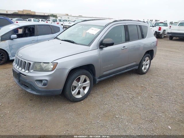 Jeep Compass Sport 2016 1C4NJCBA7GD525926 Image 2