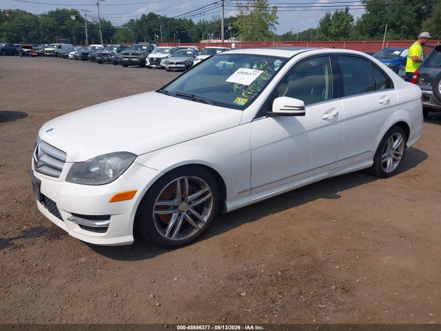 45856377 :رقم المزاد ، WDDGF8AB7DR243050 vin ، 2013 Mercedes-benz C 300 Sport 4matic مزاد بيع