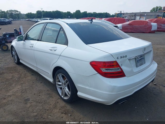 45856377 :رقم المزاد ، WDDGF8AB7DR243050 vin ، 2013 Mercedes-benz C 300 Sport 4matic مزاد بيع