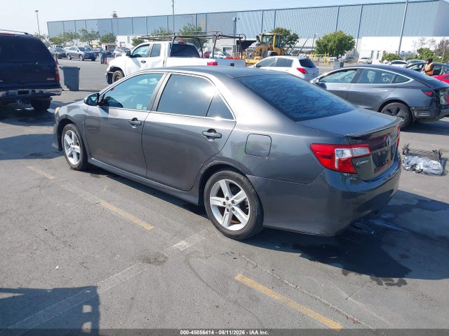 2013 Toyota Camry Se მანქანა იყიდება აუქციონზე, vin: 4T1BF1FK6DU242341, აუქციონის ნომერი: 45856414