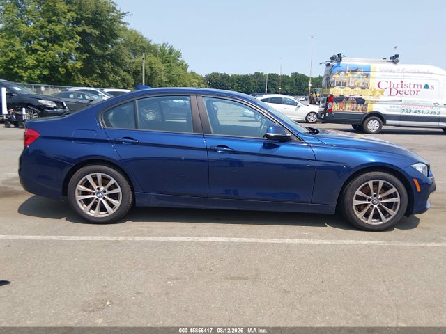 Продаж на аукціоні авто 2017 Bmw 320i Xdrive, vin: WBA8E5G54HNU42262, номер лоту: 45856417