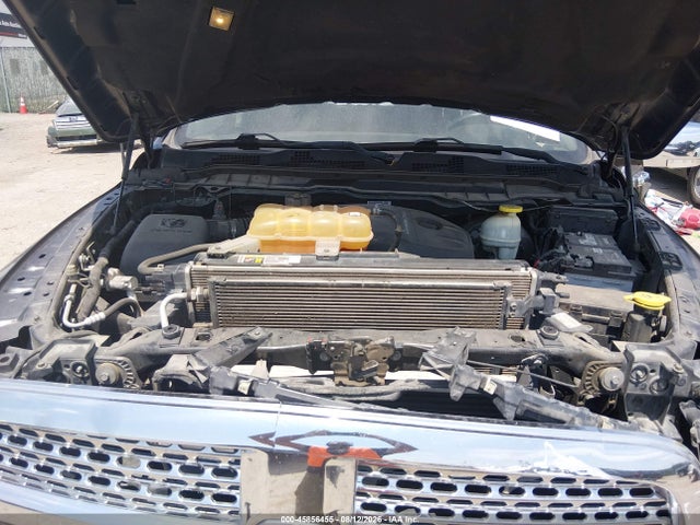 1C6RR7NM4HS522039 RAM 1500 Laramie 4x4 5&#039;7 Box