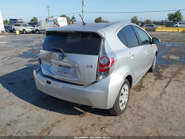 JTDKDTB35E1075896 Toyota Prius C One