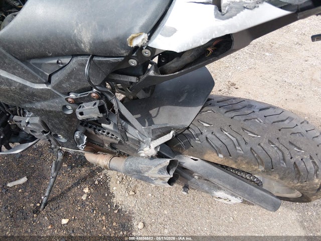 2010 Kawasaki Zr1000 D მანქანა იყიდება აუქციონზე, vin: JKAZRCD12AA000248, აუქციონის ნომერი: 45856582
