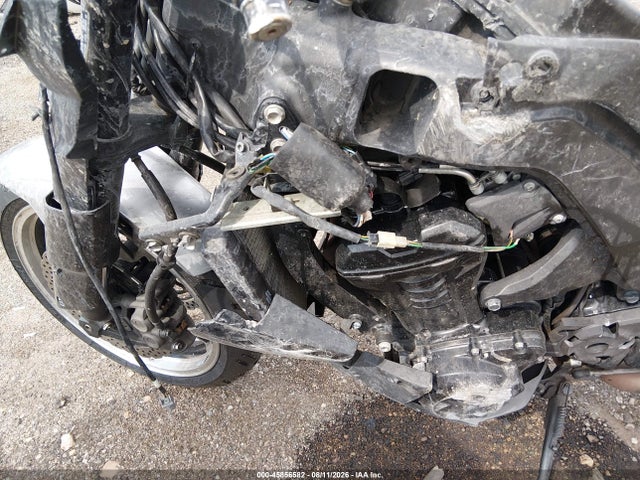 2010 Kawasaki Zr1000 D მანქანა იყიდება აუქციონზე, vin: JKAZRCD12AA000248, აუქციონის ნომერი: 45856582