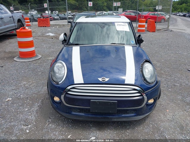 Продаж на аукціоні авто 2015 Mini Hardtop Cooper, vin: WMWXS5C55FT831527, номер лоту: 45856627