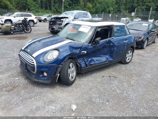 Продаж на аукціоні авто 2015 Mini Hardtop Cooper, vin: WMWXS5C55FT831527, номер лоту: 45856627