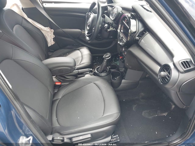 Продаж на аукціоні авто 2015 Mini Hardtop Cooper, vin: WMWXS5C55FT831527, номер лоту: 45856627
