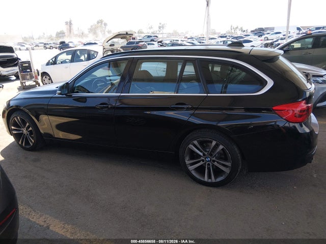 BMW 330i Xdrive 2017 WBA8K3C35HA023328 Image 16