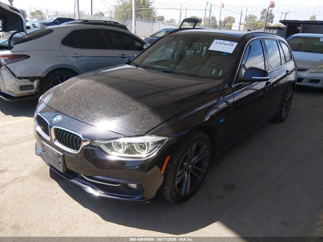 BMW 330i Xdrive 2017 WBA8K3C35HA023328 Image 2