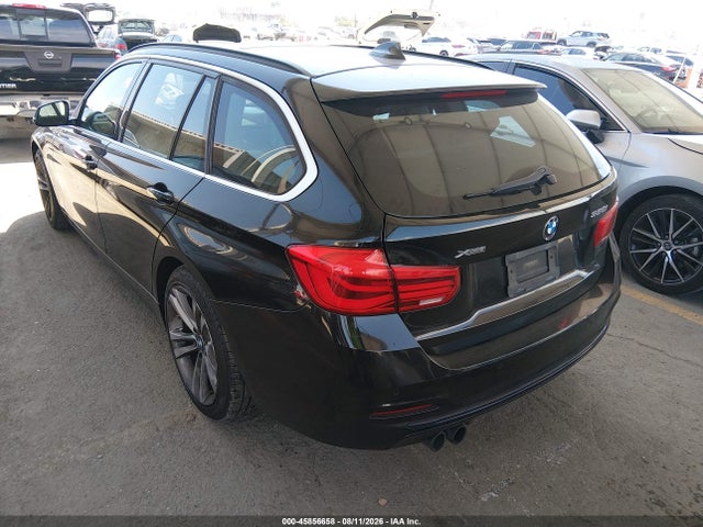 BMW 330i Xdrive 2017 WBA8K3C35HA023328 Image 3