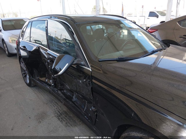 BMW 330i Xdrive 2017 WBA8K3C35HA023328 Image 13