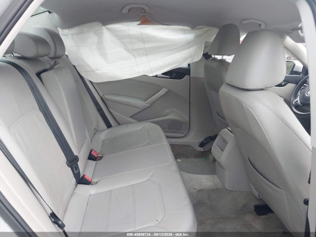 Продаж на аукціоні авто 2015 Volkswagen Passat 1.8t Limited Edition, vin: 1VWAT7A33FC118139, номер лоту: 45856724