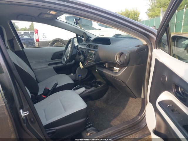 2014 Toyota Prius C One მანქანა იყიდება აუქციონზე, vin: JTDKDTB30E1558115, აუქციონის ნომერი: 45856764