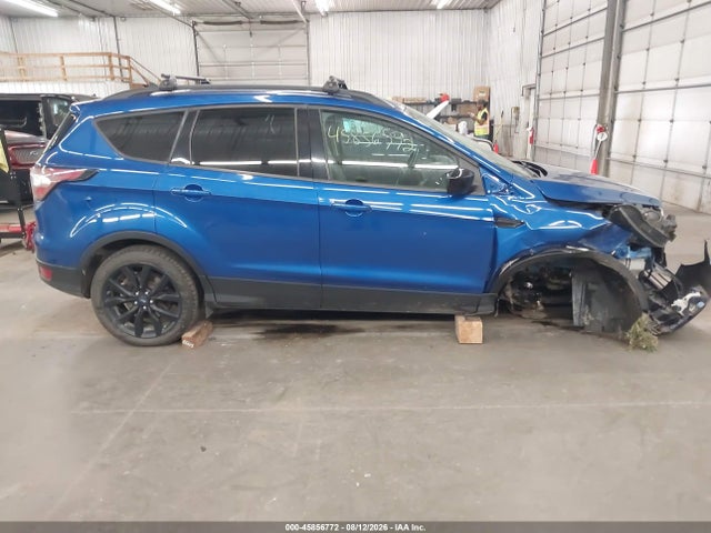 Продажа на аукционе авто 2018 Ford Escape Se, vin: 1FMCU9GD3JUD37315, номер лота: 45856772