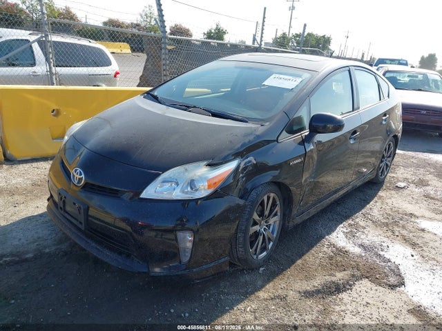 JTDKN3DU5F1934974 Toyota Prius Three