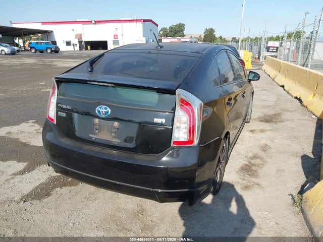 JTDKN3DU5F1934974 Toyota Prius Three