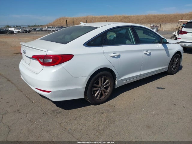 Hyundai SONATA SE 2015 5NPE24AF9FH010550 Image 4